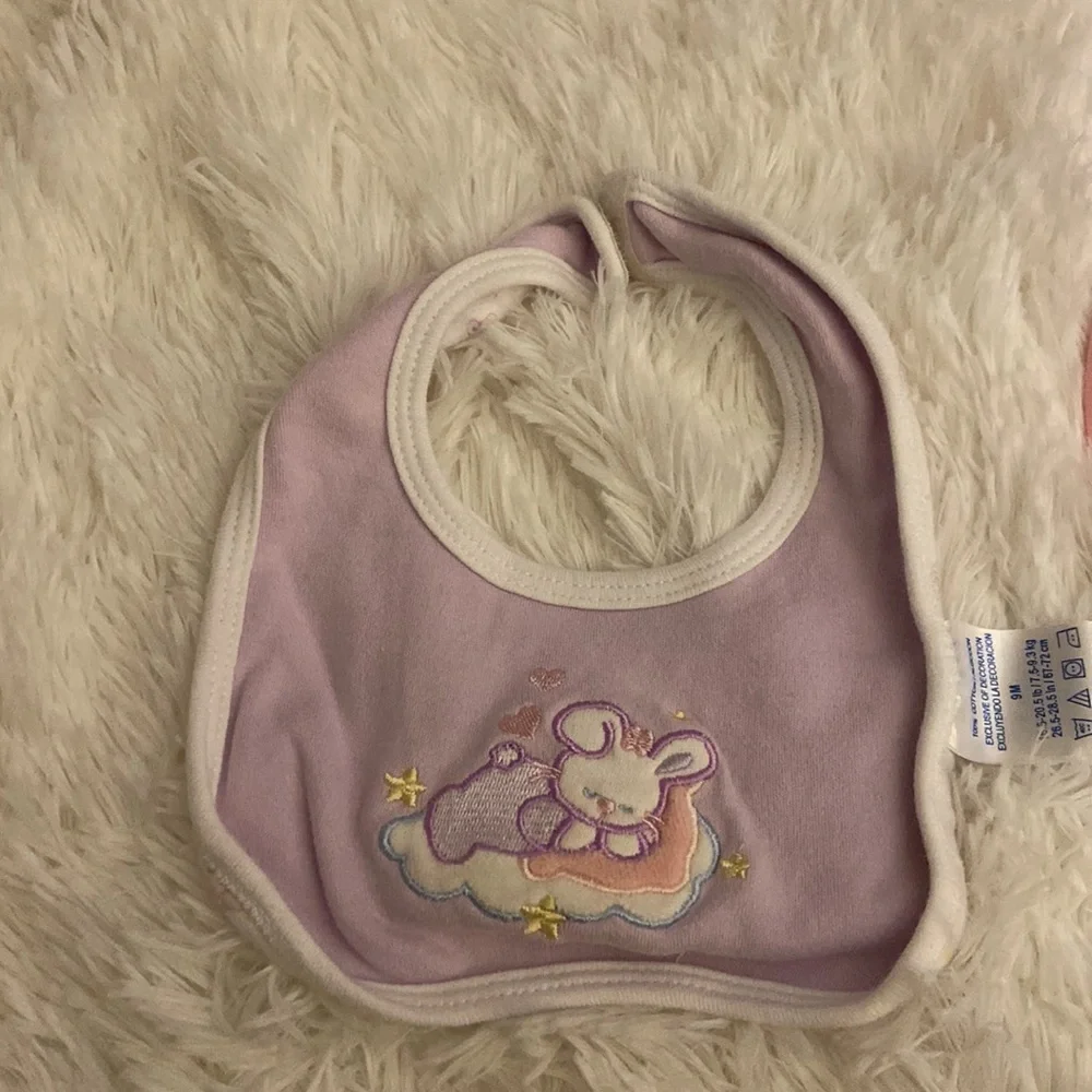 Bundle of baby bibs!